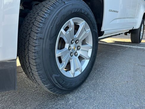 Used 2022 Chevrolet Colorado LT w/ Fleet Safety Package image 9