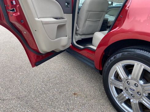 Used 2009 Ford Taurus Limited image 45