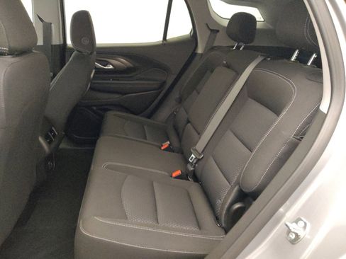 Used 2024 GMC Terrain SLE w/ Driver Convenience Package image 18