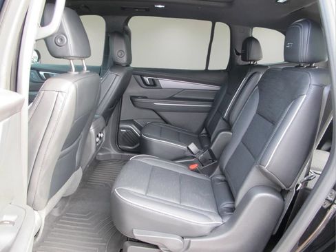 Used 2026 Buick Enclave Sport Touring w/ Super Cruise Package FWD image 23