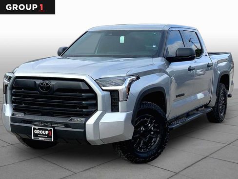 Used 2026 Toyota Tundra SR5 AWD/4WD image 1