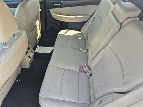 Used 2018 Subaru Outback 2.5i Limited AWD/4WD image 22