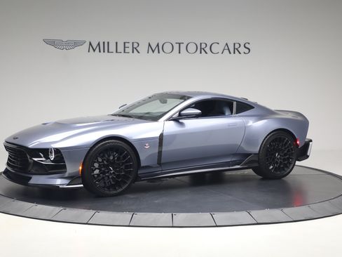 Used 2024 Aston Martin Valour RWD image 2