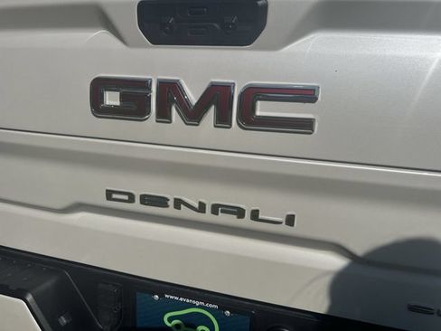 Used 2024 GMC Sierra 1500 Denali AWD/4WD image 32