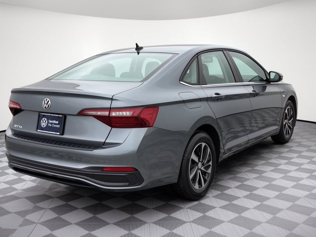 Certified 2024 Volkswagen Jetta S FWD image 9