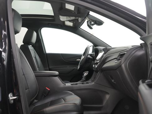 Used 2023 Chevrolet Equinox Premier image 11