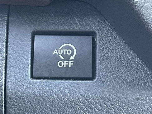 Used 2025 Nissan Frontier PRO-4X AWD/4WD image 40