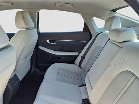 Used 2025 Hyundai Sonata SEL FWD image 9