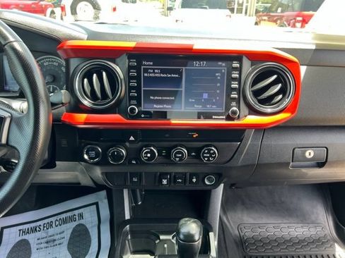 Used 2020 Toyota Tacoma TRD Off-Road AWD/4WD image 42