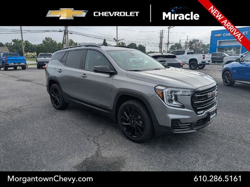 Used 2023 GMC Terrain SLE w/ Elevation Edition AWD/4WD image 1
