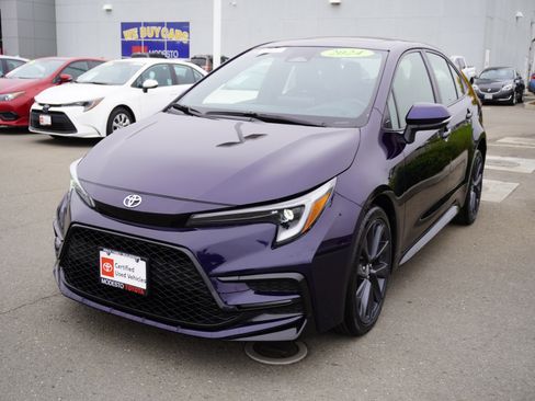 Used 2024 Toyota Corolla XSE image 7