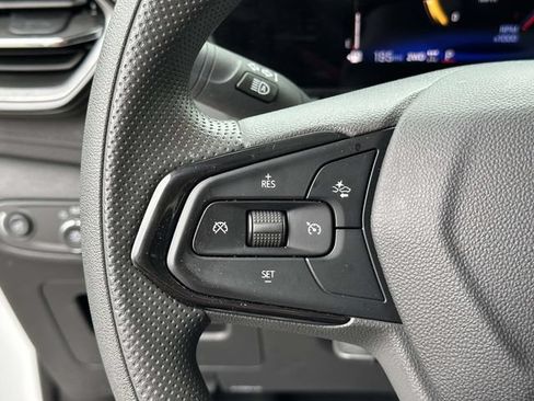 Used 2025 Chevrolet TrailBlazer LT AWD/4WD image 27