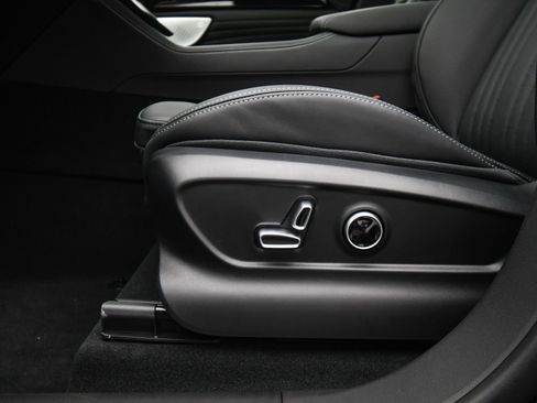 New 2025 Maserati Grecale Modena image 43