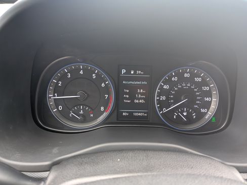 Used 2020 Hyundai Kona Limited AWD/4WD image 27