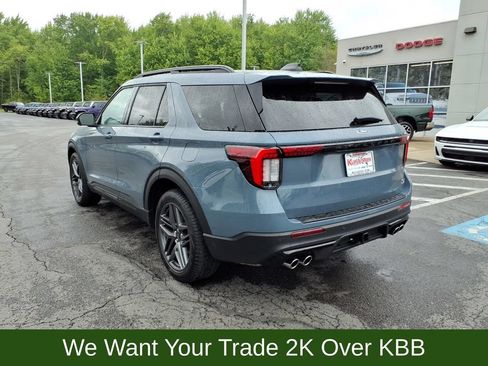 Used 2025 Ford Explorer ST w/ Sun And Sound Package AWD/4WD image 8