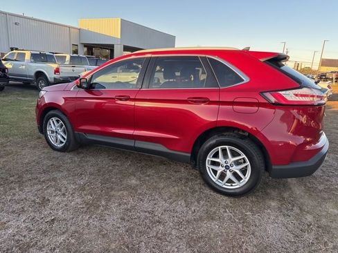 Used 2021 Ford Edge SEL w/ Convenience Package image 2