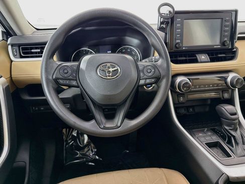 Certified 2022 Toyota RAV4 XLE w/ Convenience Package FWD image 29