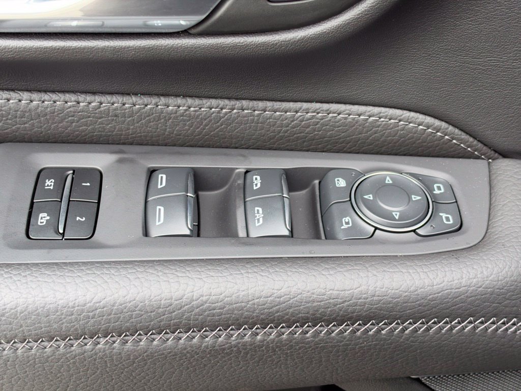 Used 2024 GMC Yukon Denali w/ Denali Reserve Package AWD/4WD image 23