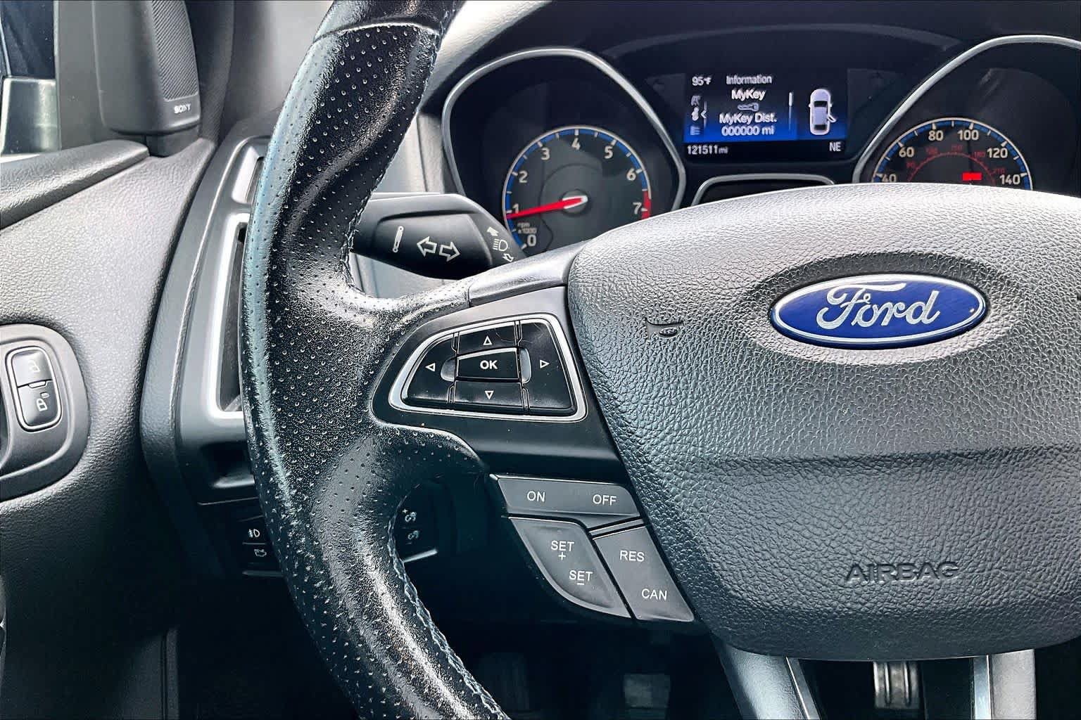 Used 2017 Ford Focus RS AWD/4WD image 22