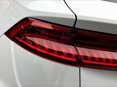 Used 2023 Audi Q8 Premium Plus w/ Premium Plus Package AWD/4WD image 28