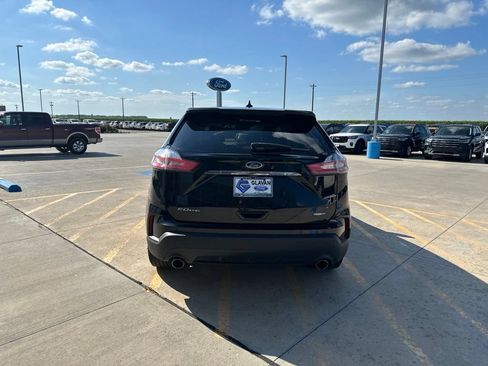 Used 2020 Ford Edge SE AWD/4WD image 6
