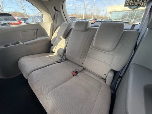 Used 2011 Honda Odyssey EX image 17