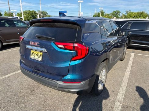 Used 2020 GMC Terrain SLE FWD image 4