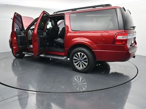 Used 2016 Ford Expedition EL XLT w/ Equipment Group 202A AWD/4WD image 44