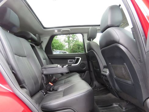 Used 2018 Land Rover Discovery Sport HSE AWD/4WD image 16