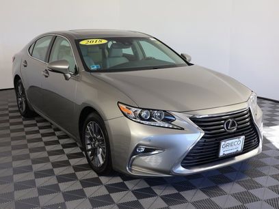Used 2018 Lexus ES 350 w/ Navigation System Package