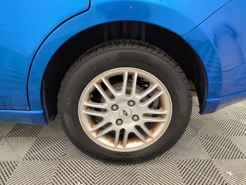 Used 2010 Ford Focus SE image 18
