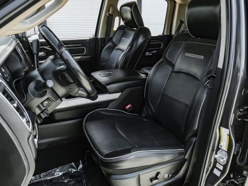Used 2019 RAM 3500 Laramie AWD/4WD image 29