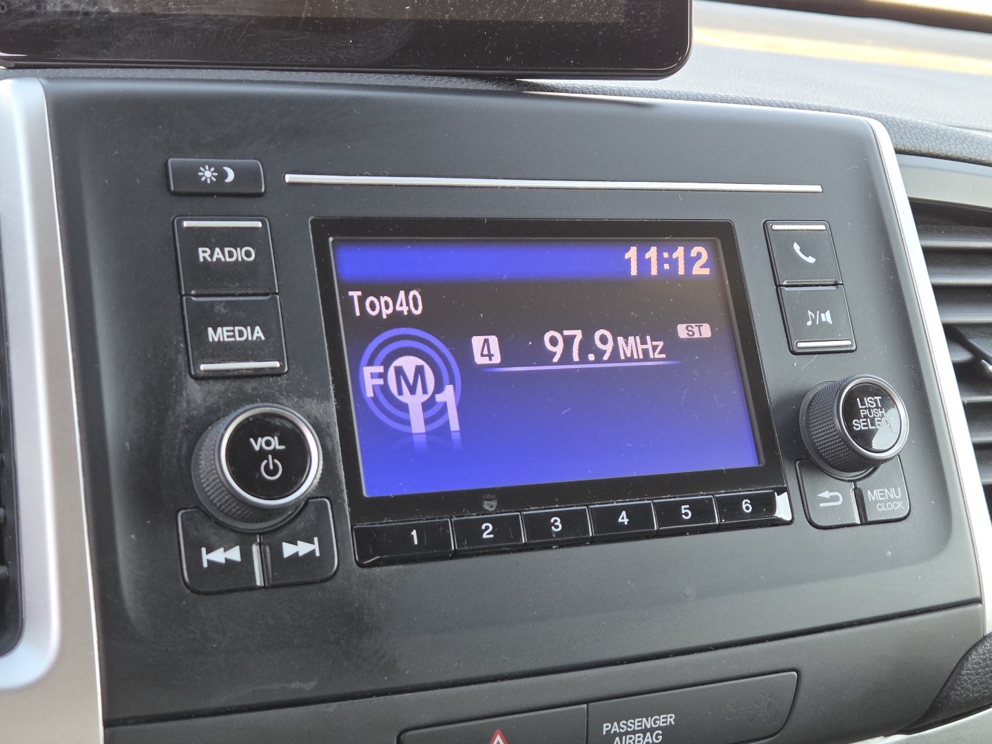 Used 2019 Honda Pilot LX image 3