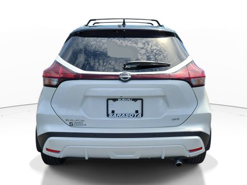 Used 2024 Nissan Kicks SV w/ Exterior Package FWD image 5
