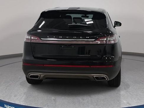 Certified 2022 Lincoln Nautilus AWD w/ Premium Package image 7