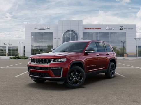 New 2026 Jeep Grand Cherokee Limited w/ Limited Altitude Package AWD/4WD image 1