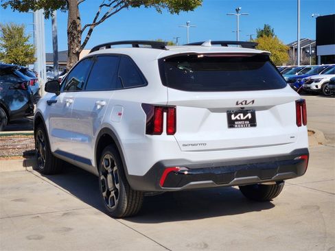 New 2026 Kia Sorento X-Line EX image 3