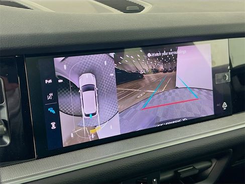 New 2026 Porsche Cayenne Base image 17