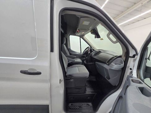 Used 2018 Ford Transit 150 148 Medium Roof RWD image 17