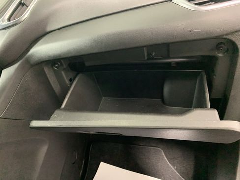 Used 2024 Chevrolet Equinox LT image 43