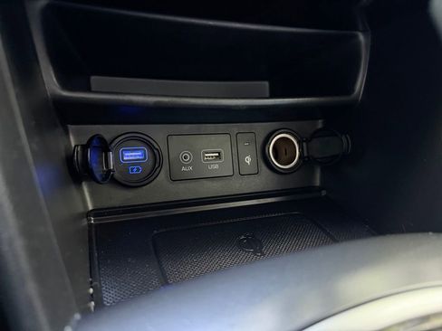 Used 2021 Hyundai Kona Limited AWD/4WD image 18
