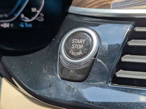 Used 2023 BMW 530e RWD image 13
