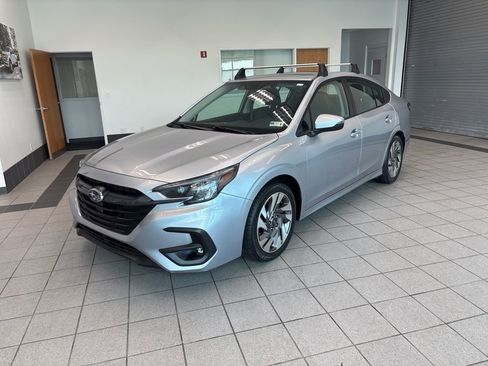 Used 2024 Subaru Legacy Limited AWD/4WD image 3