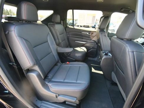 Used 2026 Chevrolet Traverse Z71 AWD/4WD image 16