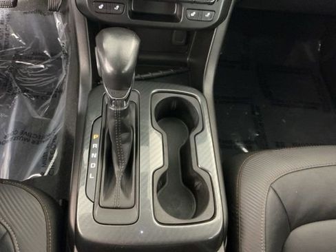Used 2022 GMC Canyon AT4 AWD/4WD image 18