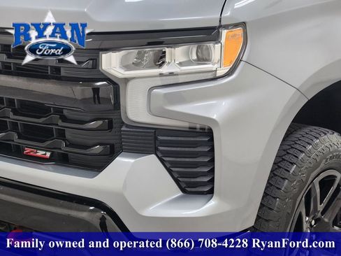 Used 2025 Chevrolet Silverado 1500 LT Trail Boss w/ Convenience Package II image 6