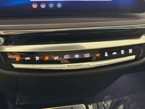 Used 2024 Cadillac Lyriq Tech AWD/4WD image 19