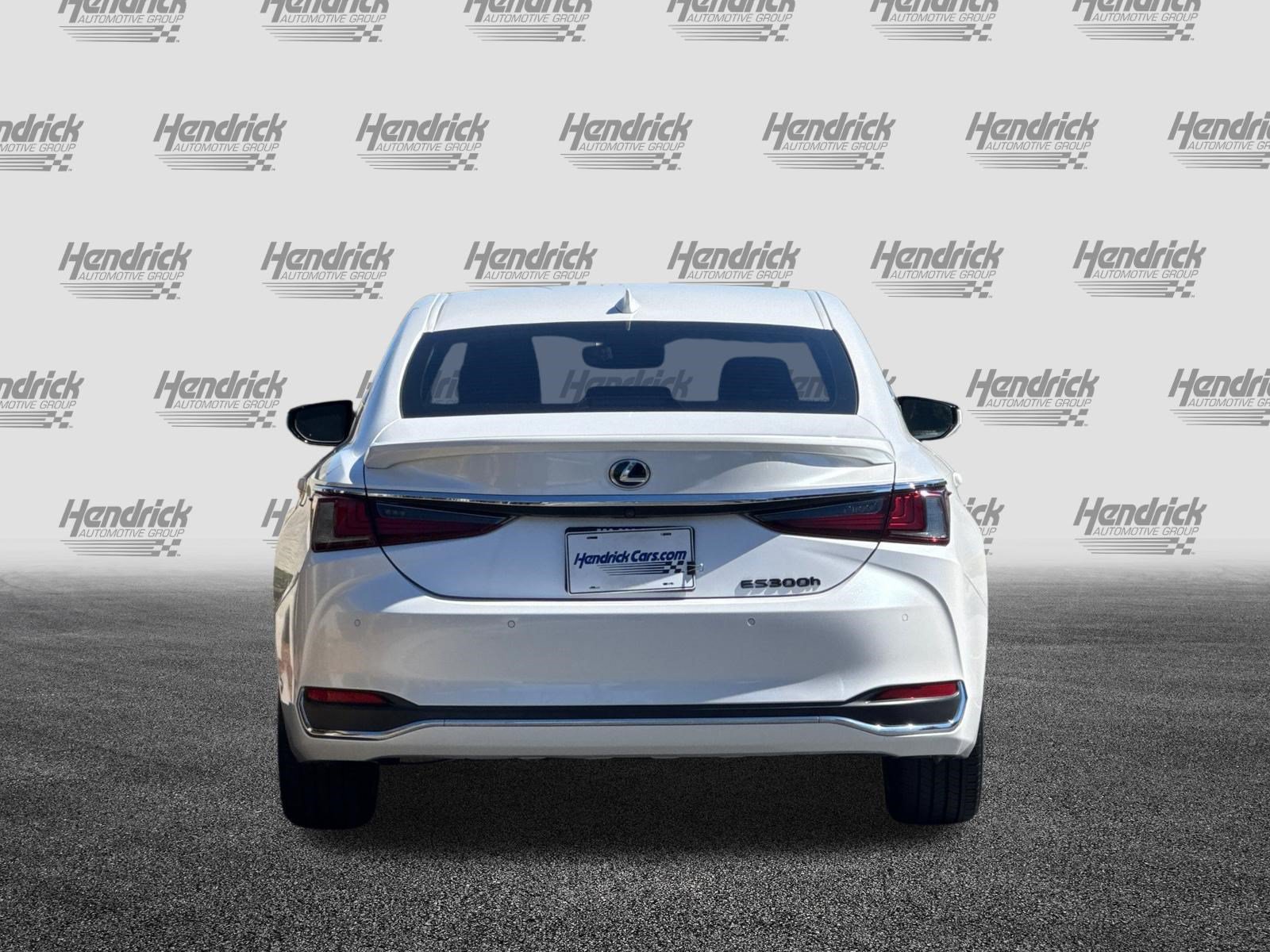 Certified 2022 Lexus ES 300h w/ Premium Package FWD image 6