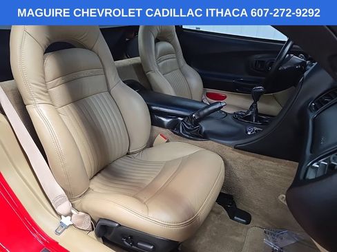 Used 2003 Chevrolet Corvette Coupe w/ Preferred Equipment Group RWD image 25