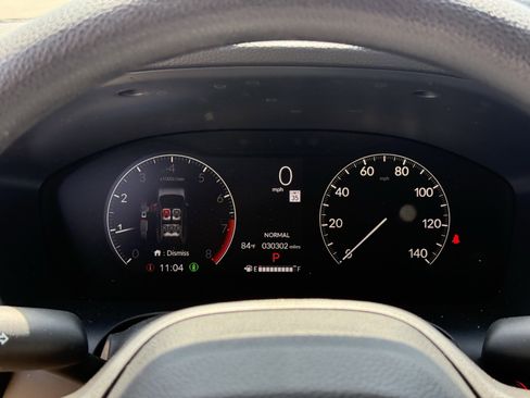 Used 2025 Honda HR-V LX image 18